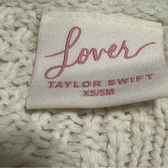 Taylor Swift Lover Cardigan - Picture 3 of 4